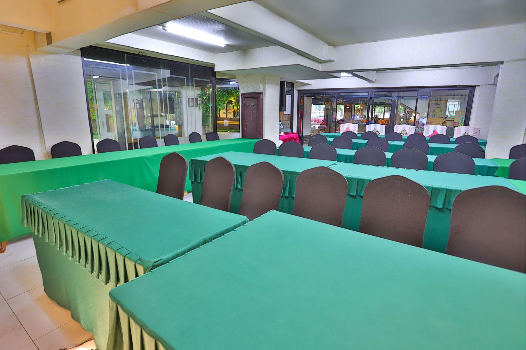 Meeting Room Diamond City Hotel meeting-room-diamond-city-hotel